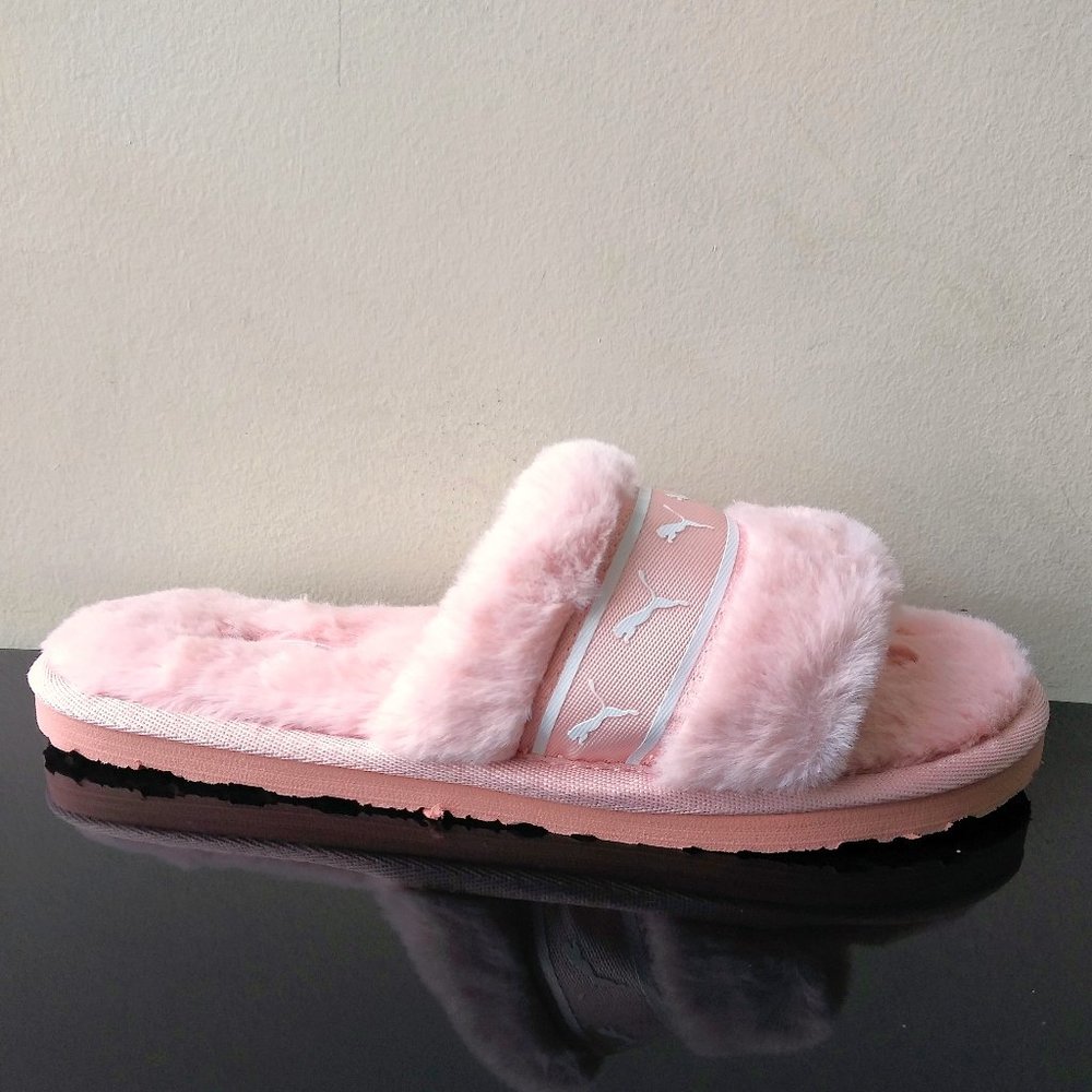 Puma Women's Faux Fur Fluff Remix Sandal in Lovely Lotus / Puma White